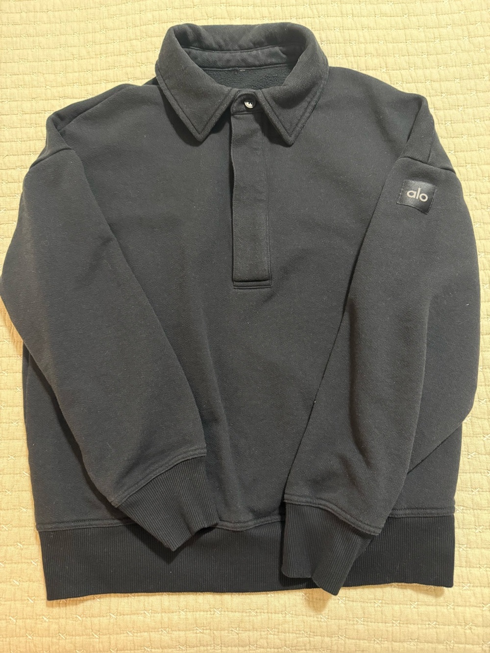 ALO Yoga Black Polo Sweatshirt
